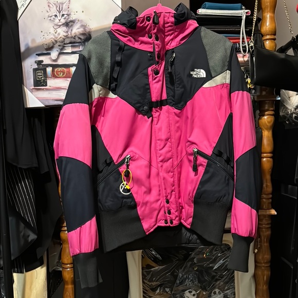 The North Face Speed Tech Pink and Black Jacket - Picture 1 of 12